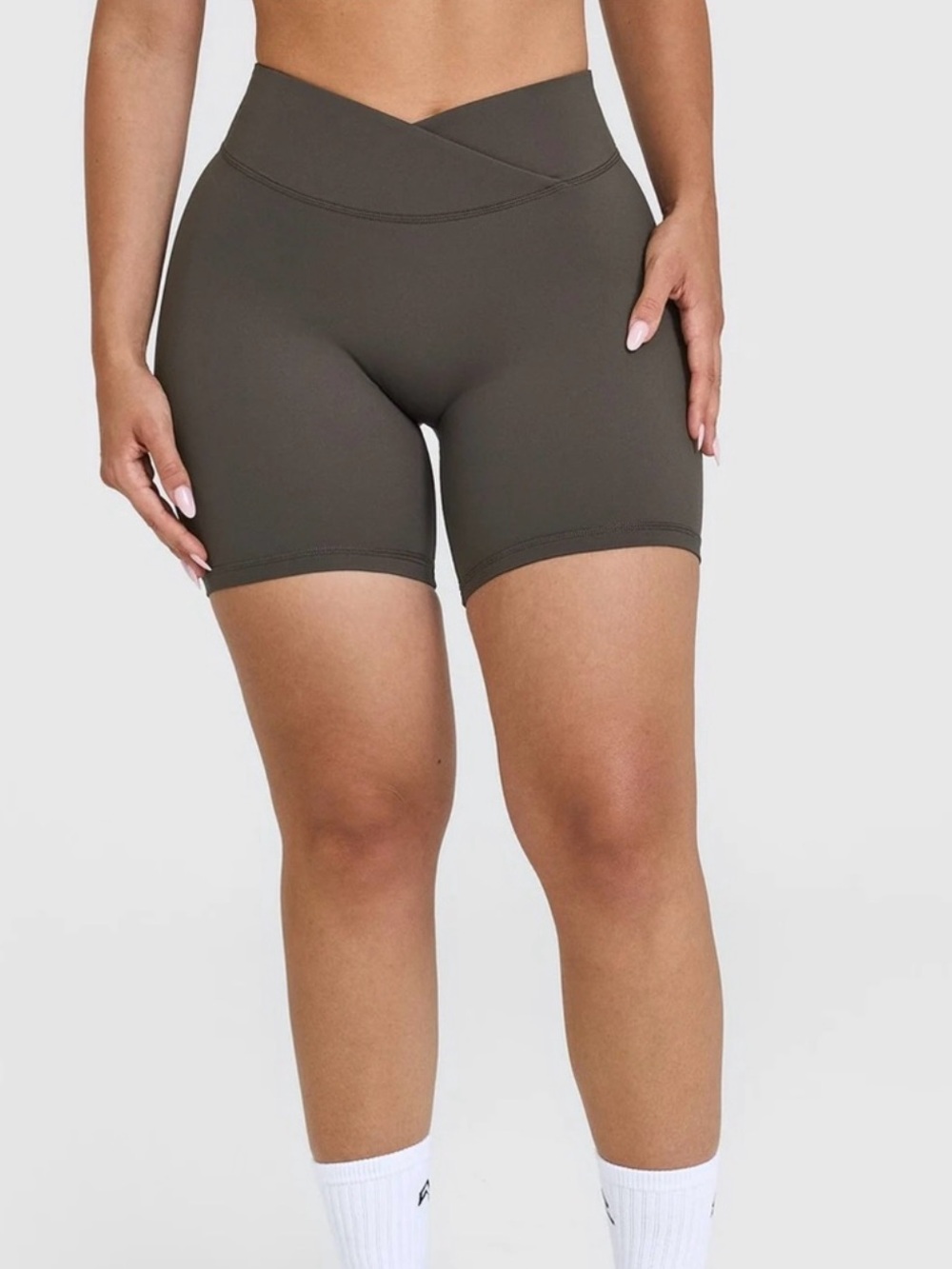 ONER ACTIVE UNIFIED WRAP SHORTS IN DEEP TAUPE